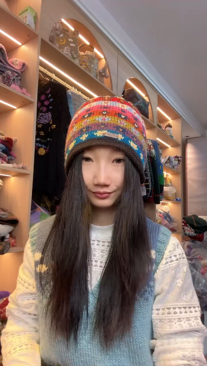 羊毛美利奴深蓝色卷边冷帽