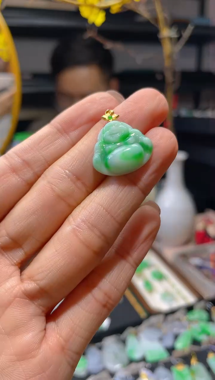 【闪购商品】翡翠颈饰18K金镶嵌假一赔三