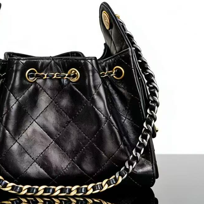 【七店Vivi原创】：25年宇子迷你手提腋下 高端定制女包 需要核对