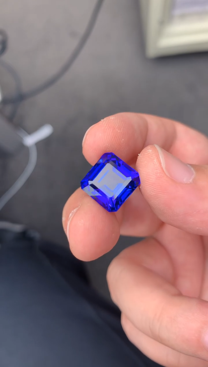 【闪购商品】坦桑石裸石未镶嵌13.9ct 坦桑石