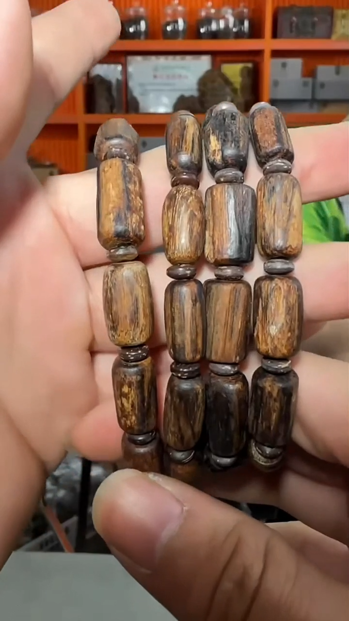 沉香手串179号单圈红土多样性发一