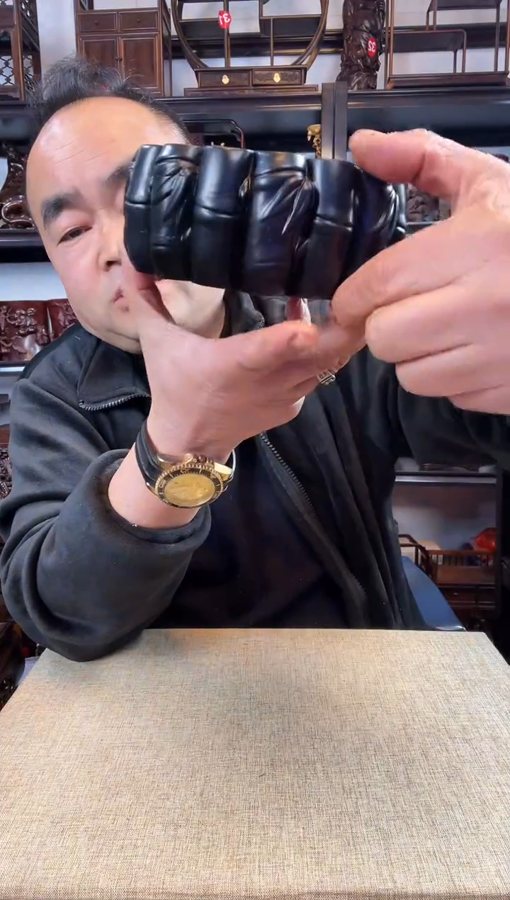 木老李红木工艺品775瑕疵