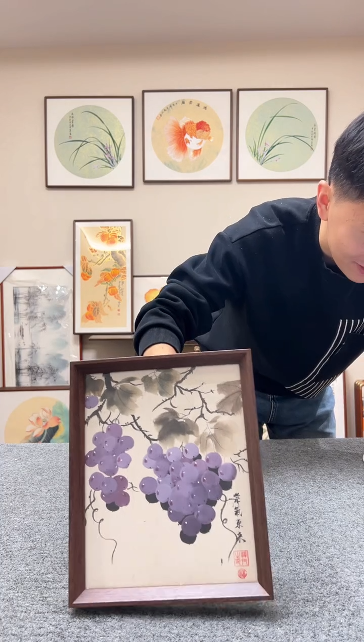 【闪购商品】书法十寸摆台手绘葡萄国画22x27cm