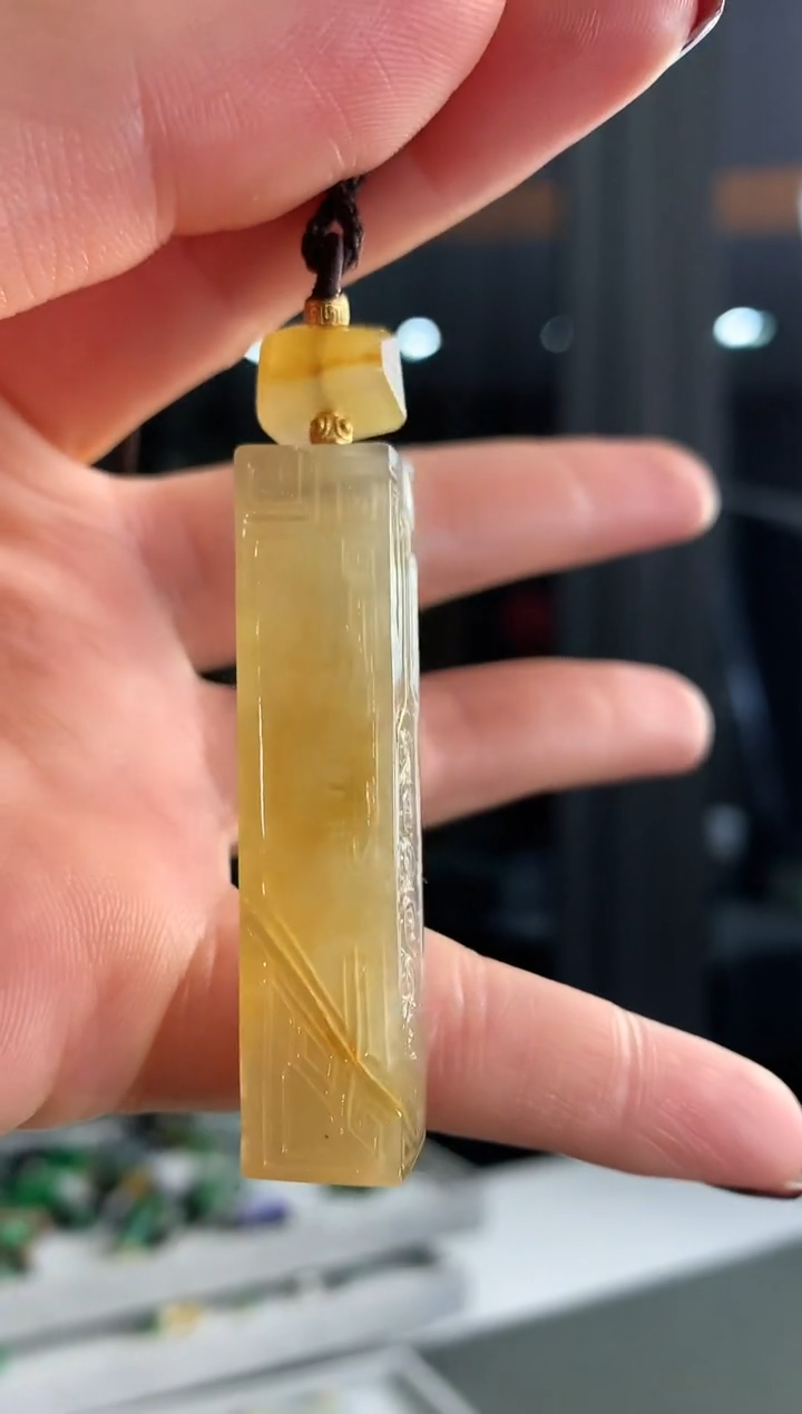 【闪购商品】翡翠颈饰未镶嵌吊坠