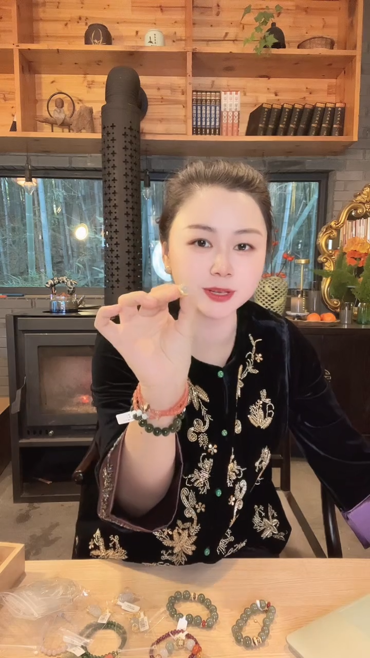 非金属无925银烟紫耳饰 0-------