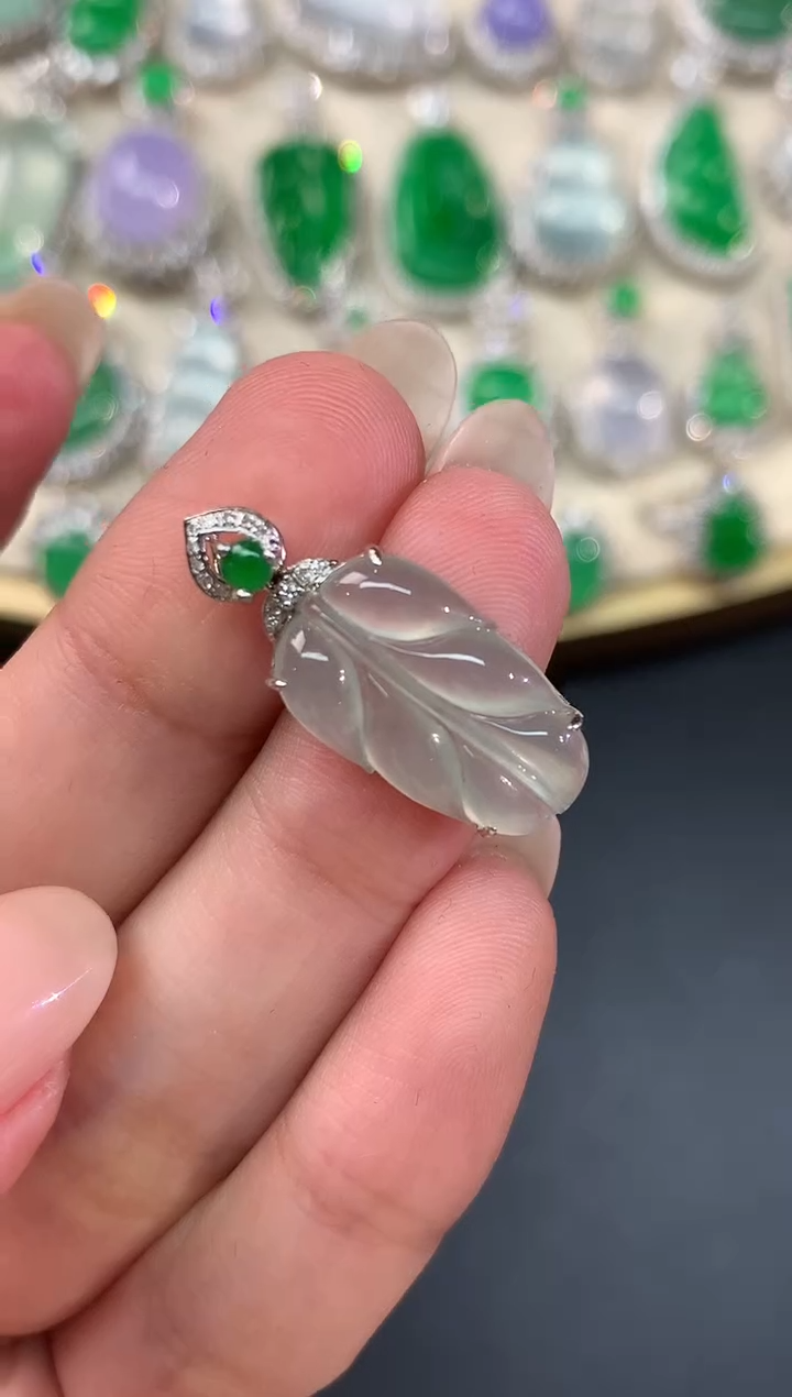 【闪购商品】翡翠吊坠(不含链)18K金镶嵌A79|1980