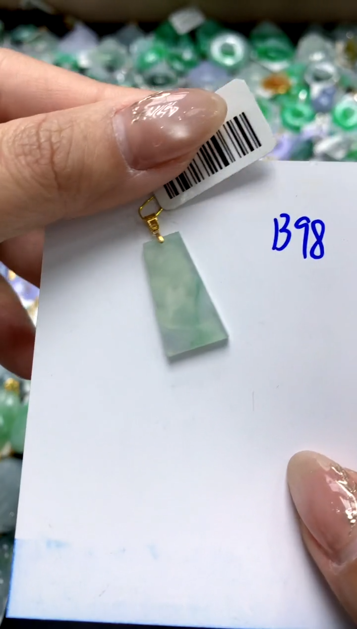 【闪购商品】翡翠颈饰18K金镶嵌1111111111111111