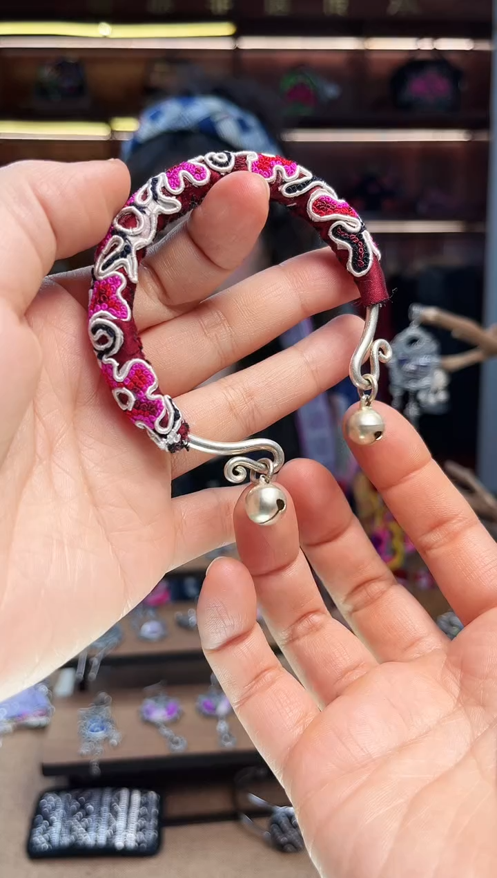 【闪购商品】织绣1689黔东南苗族刺绣