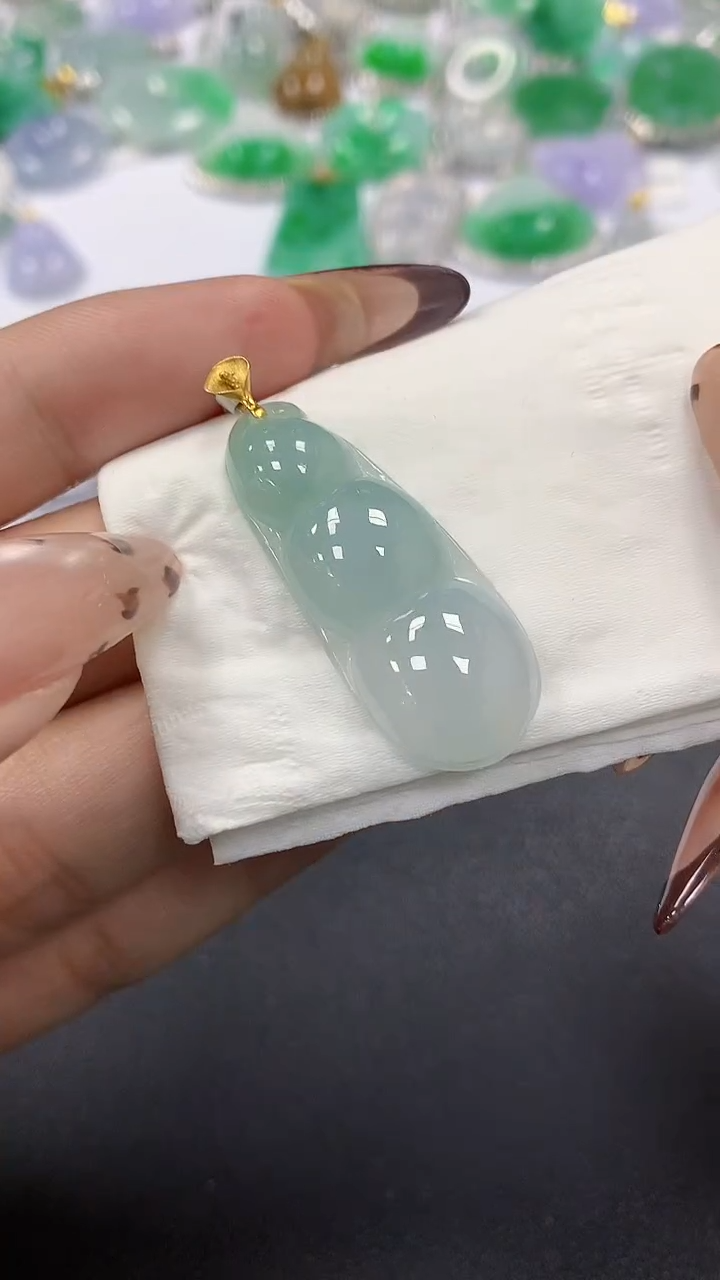 颈饰18K金镶嵌翡翠a货假一赔三支持复检百元上9元证书费自理