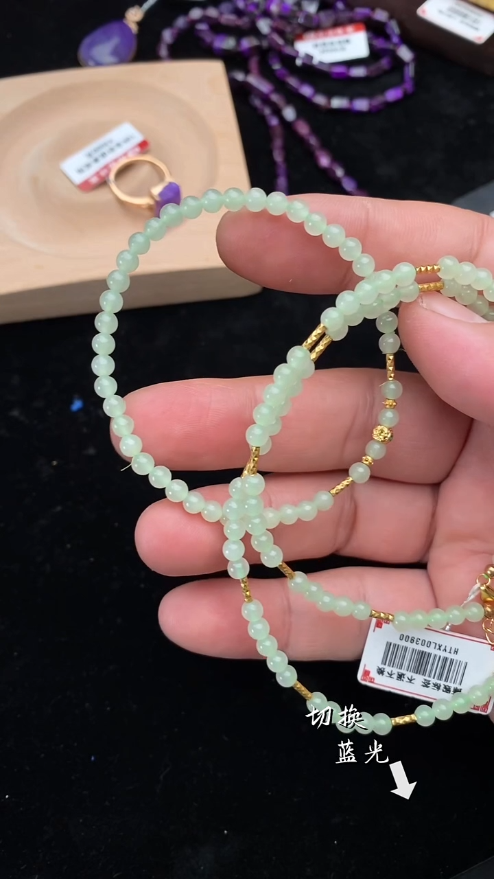 颈饰未镶嵌和田玉多样性发一