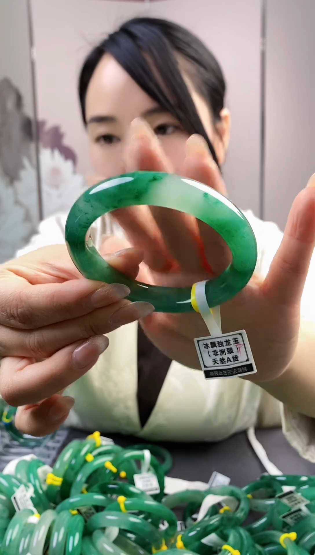 【闪购商品】石英质玉手镯未镶嵌45