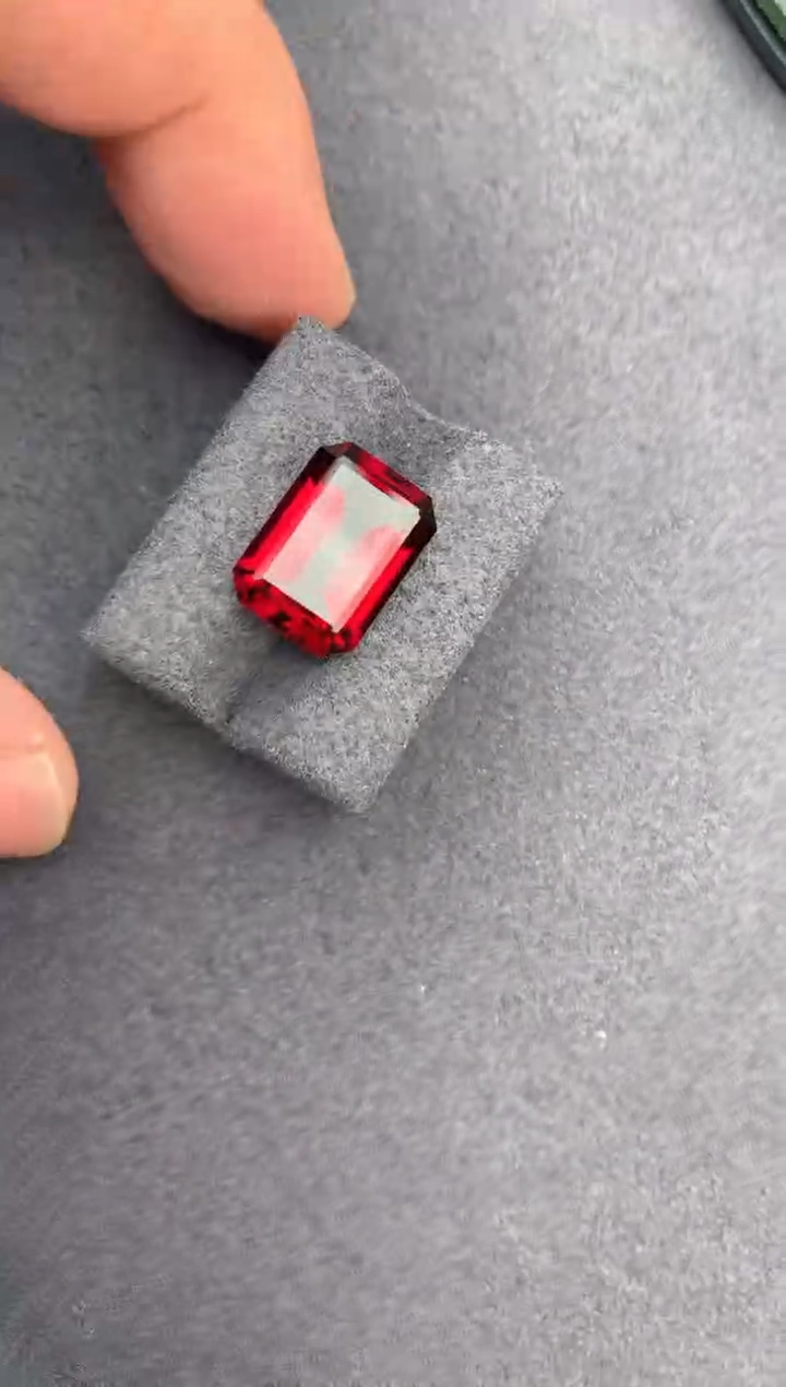 【闪购商品】石榴石裸石未镶嵌10ct镁铝