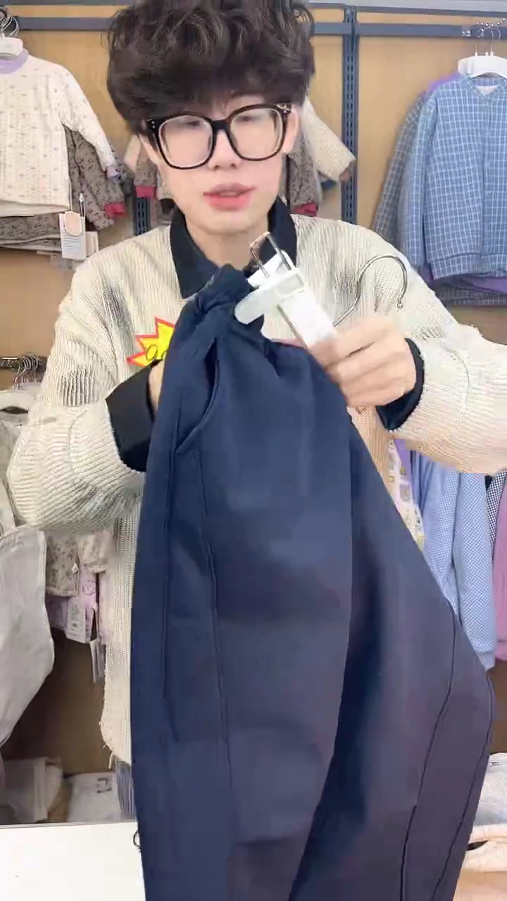 140尺码防风面料小卫裤