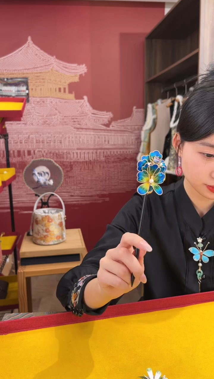 【闪购商品】刺绣非遗绒花（发饰）