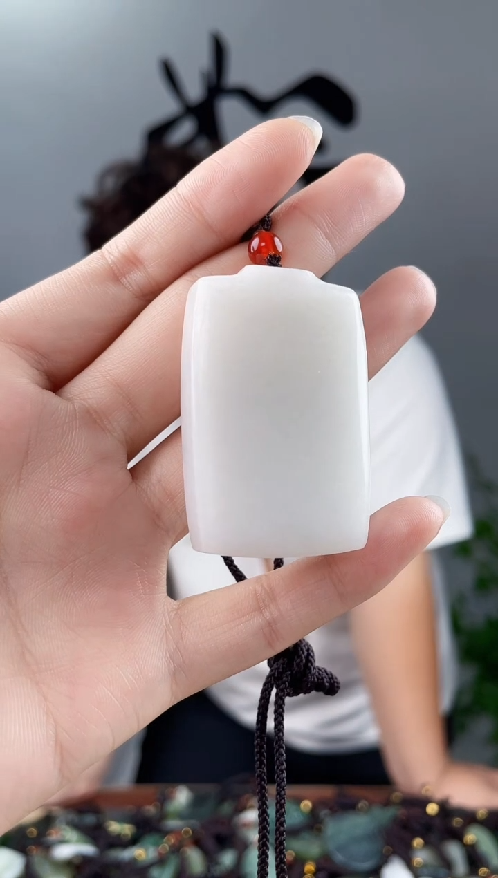 和田玉未镶嵌颈饰拍一发一，多样性发货