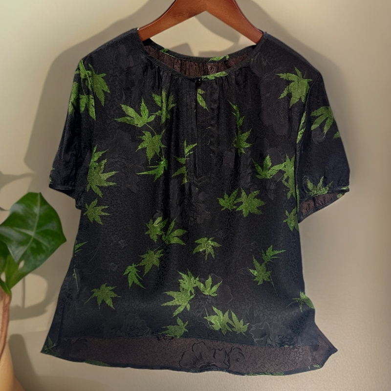 1069【小吴专属】新款复古圆领提花时尚百搭减龄上衣