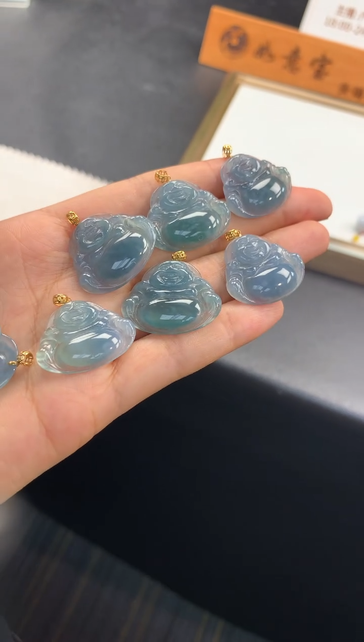 【闪购商品】翡翠18K金镶嵌颈饰FA32佛公 多样性发其一