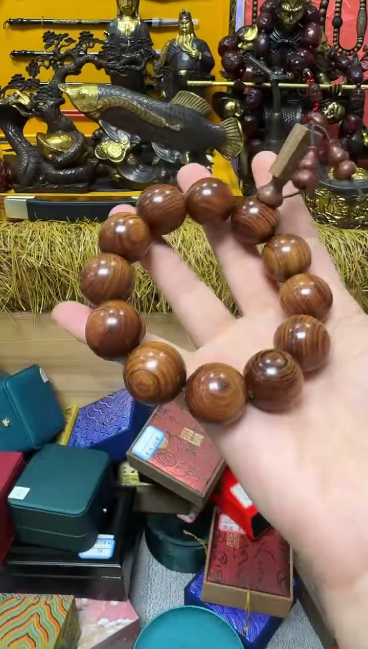 【闪购商品】琥珀颈饰未镶嵌艳艳链接51