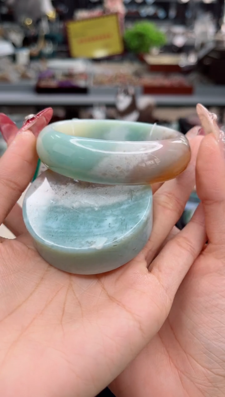 【闪购商品】石英质玉手镯未镶嵌58圈口（赠品镯心）6540049