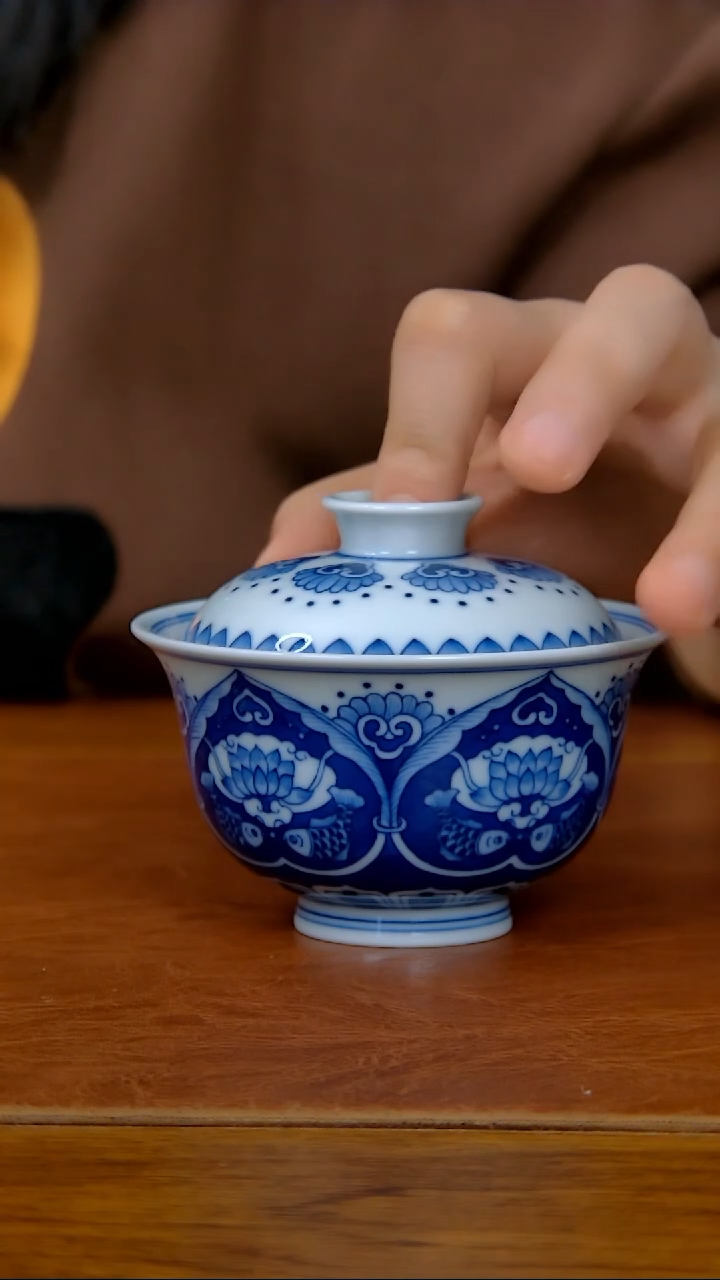 【闪购商品】陶瓷三兔共耳两才（柴窑）      