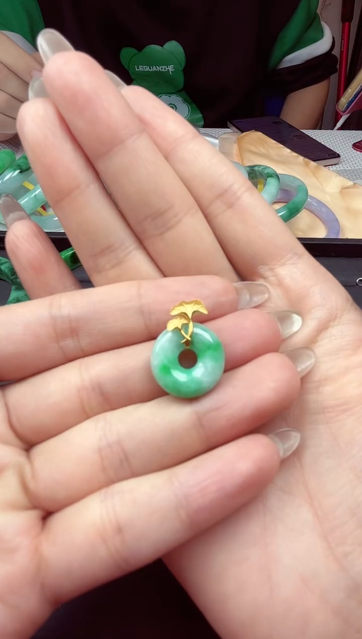 【闪购商品】翡翠颈饰18K金镶嵌 颈饰