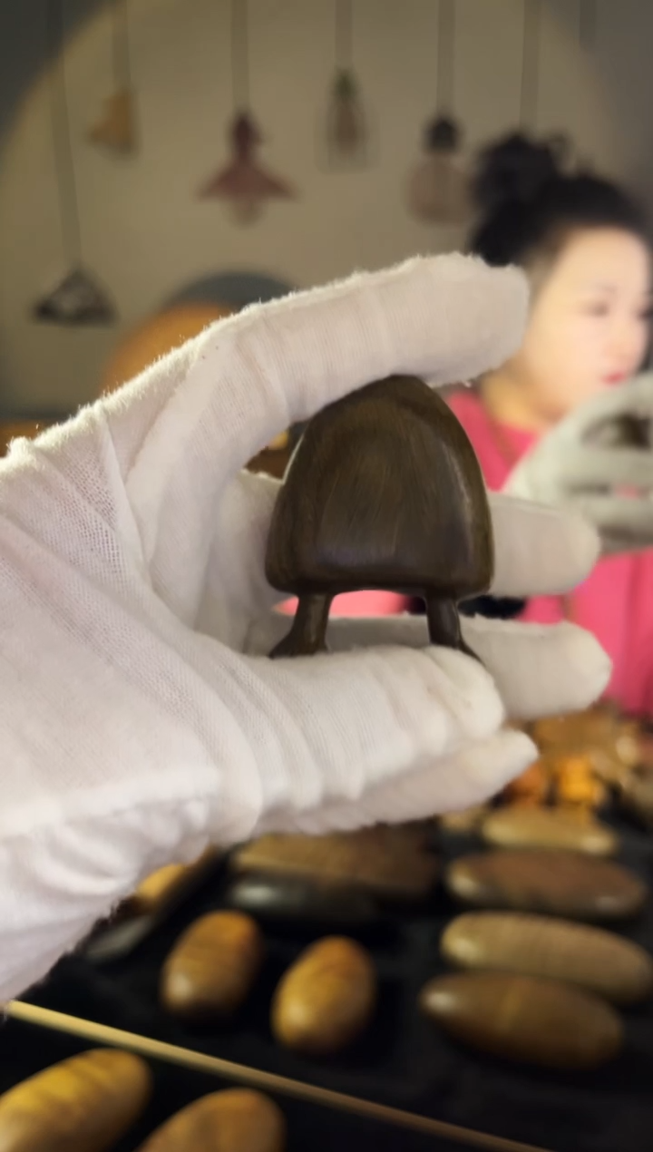 维腊木（绿檀）楠阁阁木艺工艺品