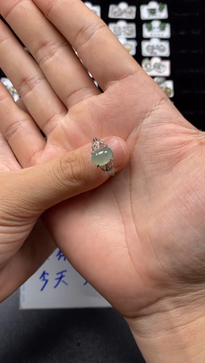 翡翠戒指银S925镶嵌天然翡翠