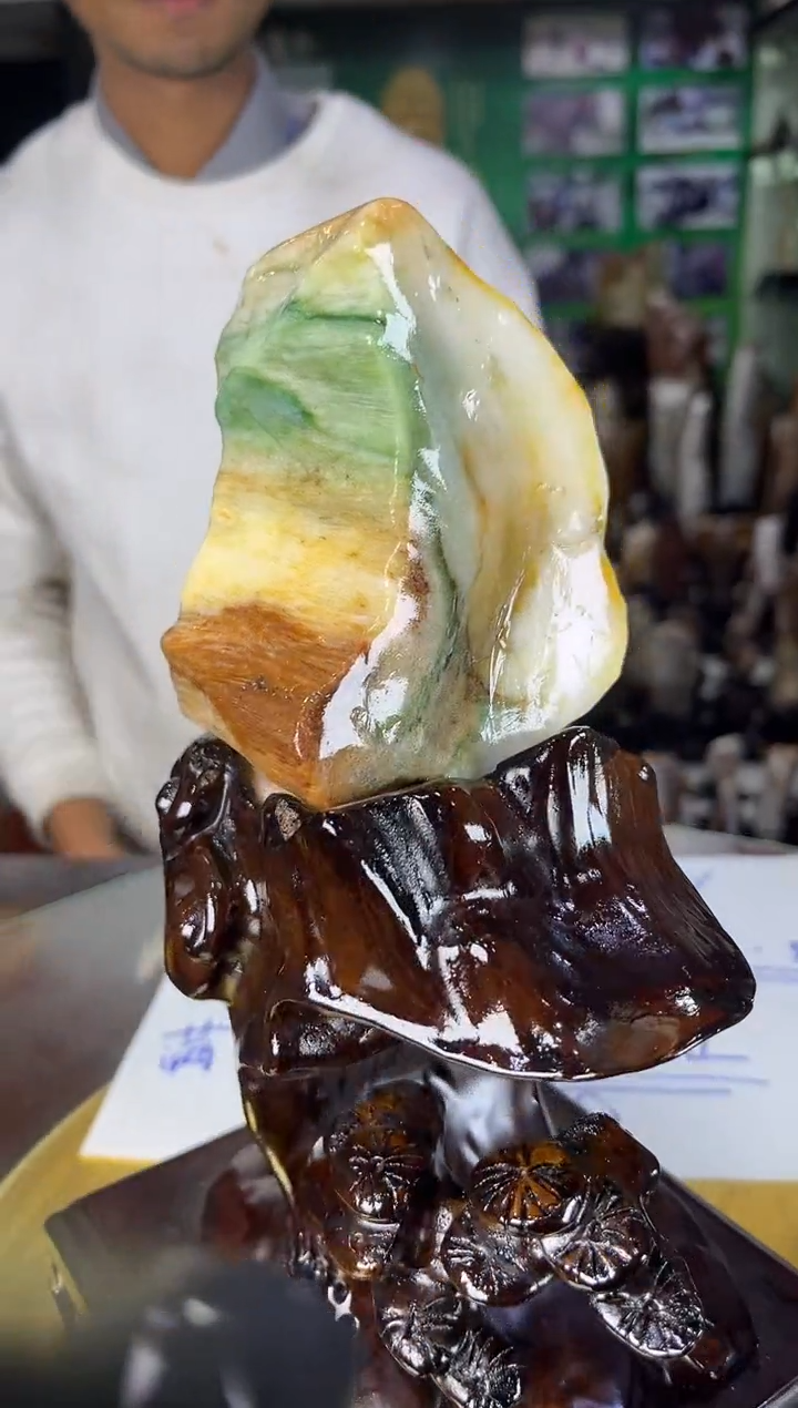 未镶嵌珠宝奇石硅化玉缅甸天然树化玉摆件