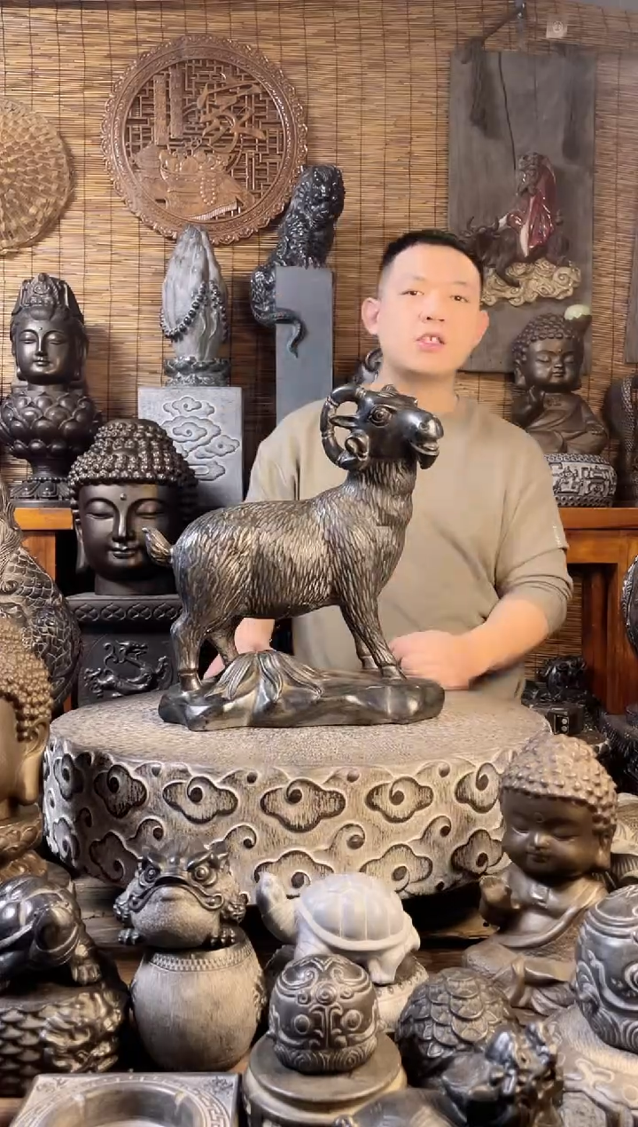 【闪购商品】40领头羊天然青石雕刻