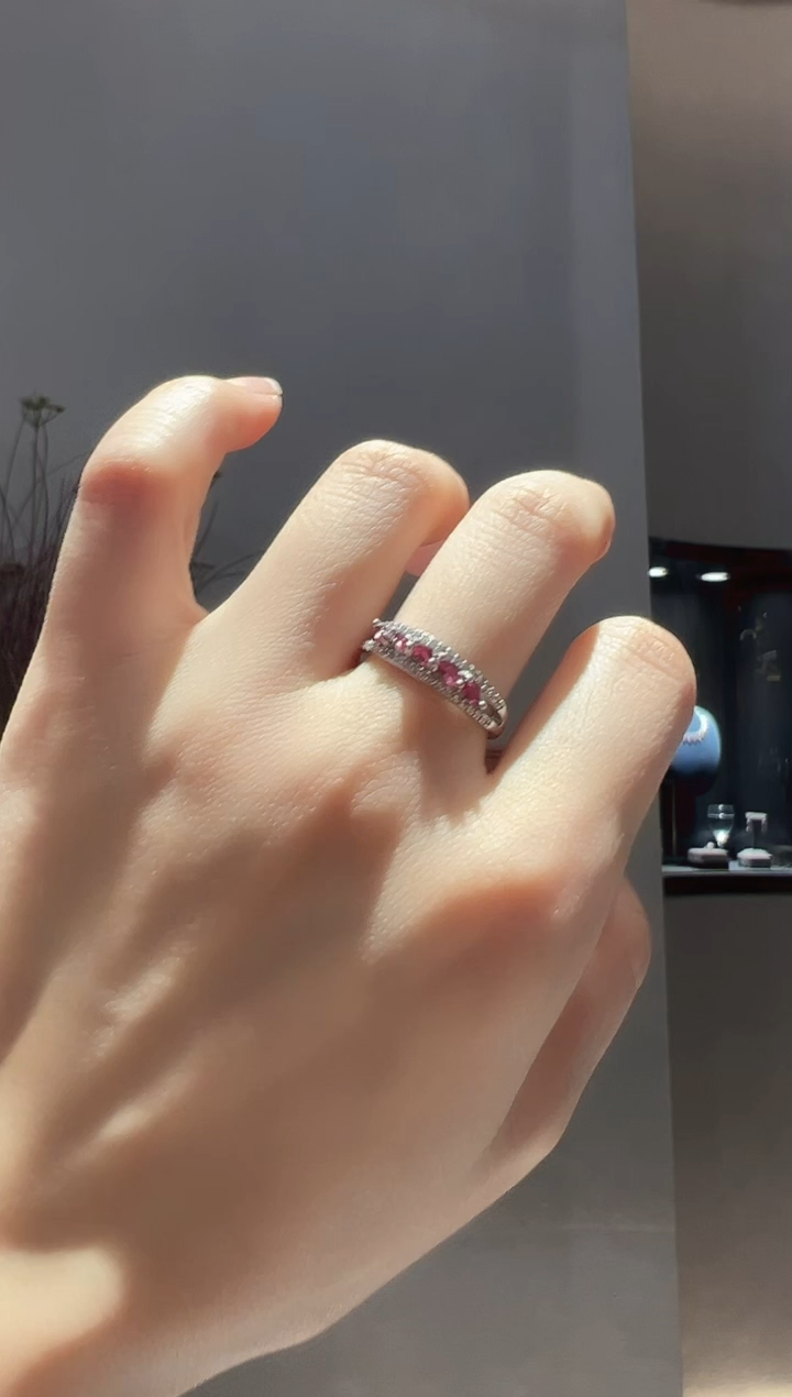 【闪购商品】红宝石戒指银S925镶嵌48】