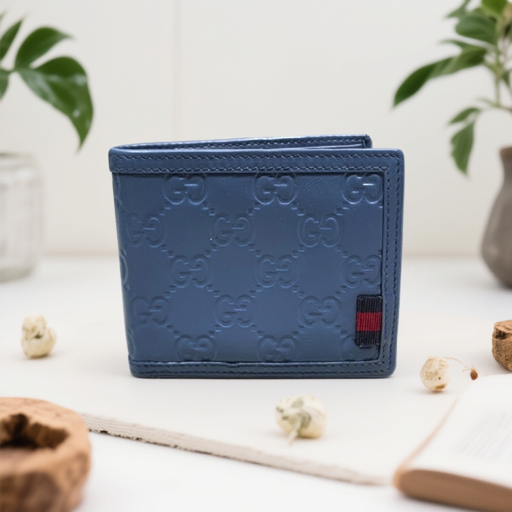 95新 GUCCI/古驰 蓝色压花短款钱包  1812 5778 