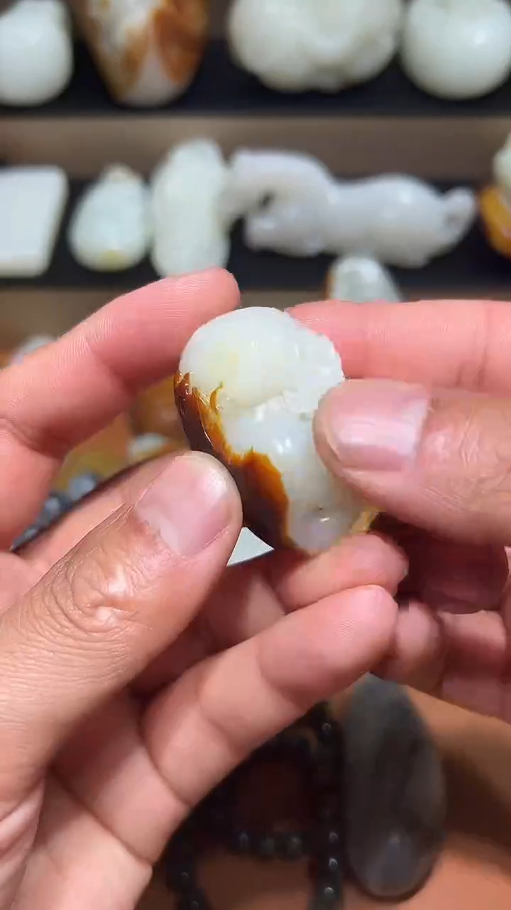 未镶嵌和田玉把件1****空和田玉4