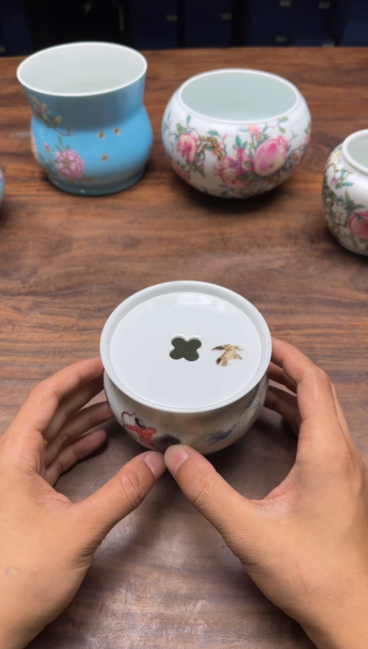 火****～艺林堂 粉彩春郊牧猎流云建水