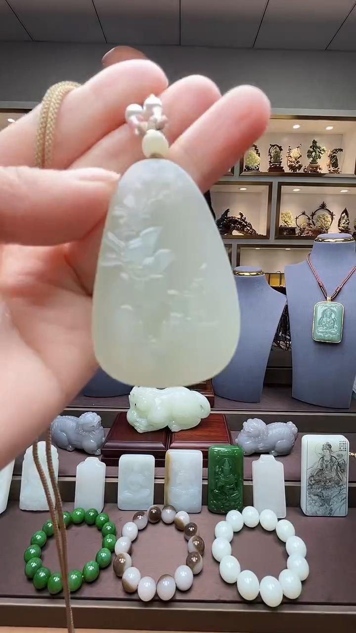 【闪购商品】和田玉颈饰未镶嵌苏