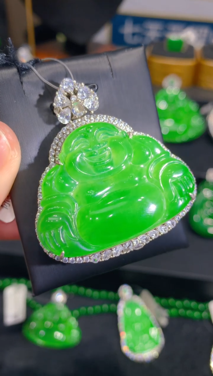 【闪购商品】翡翠颈饰银S925镶嵌95一季