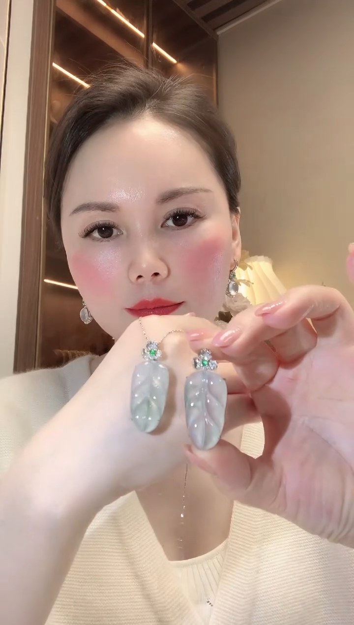 【闪购商品】翡翠吊坠(不含链)18K金镶嵌A31 多样性发货一件