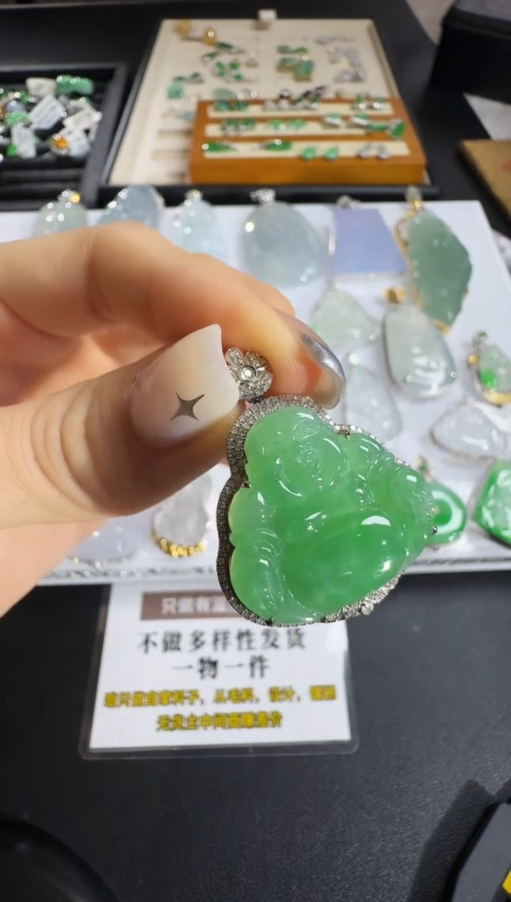 翡翠18K金镶嵌吊坠(不含链)【源头工厂】钻石镶嵌