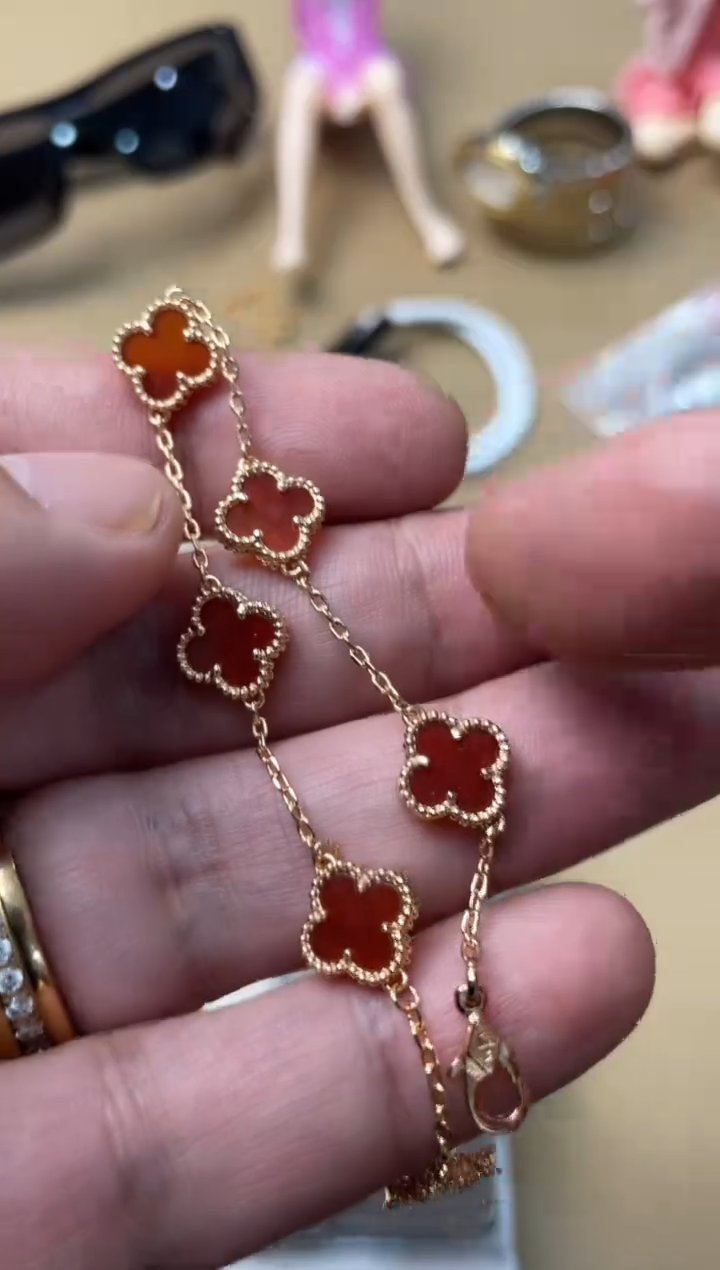 瓷片嘉荣当康大姐fu的总铺