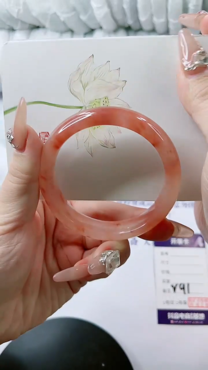 【闪购商品】石英质玉手镯未镶嵌多样性发货V91