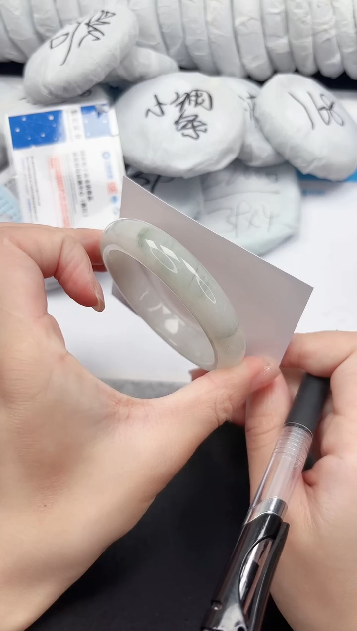 石英质玉手镯未镶嵌189-56.7PH