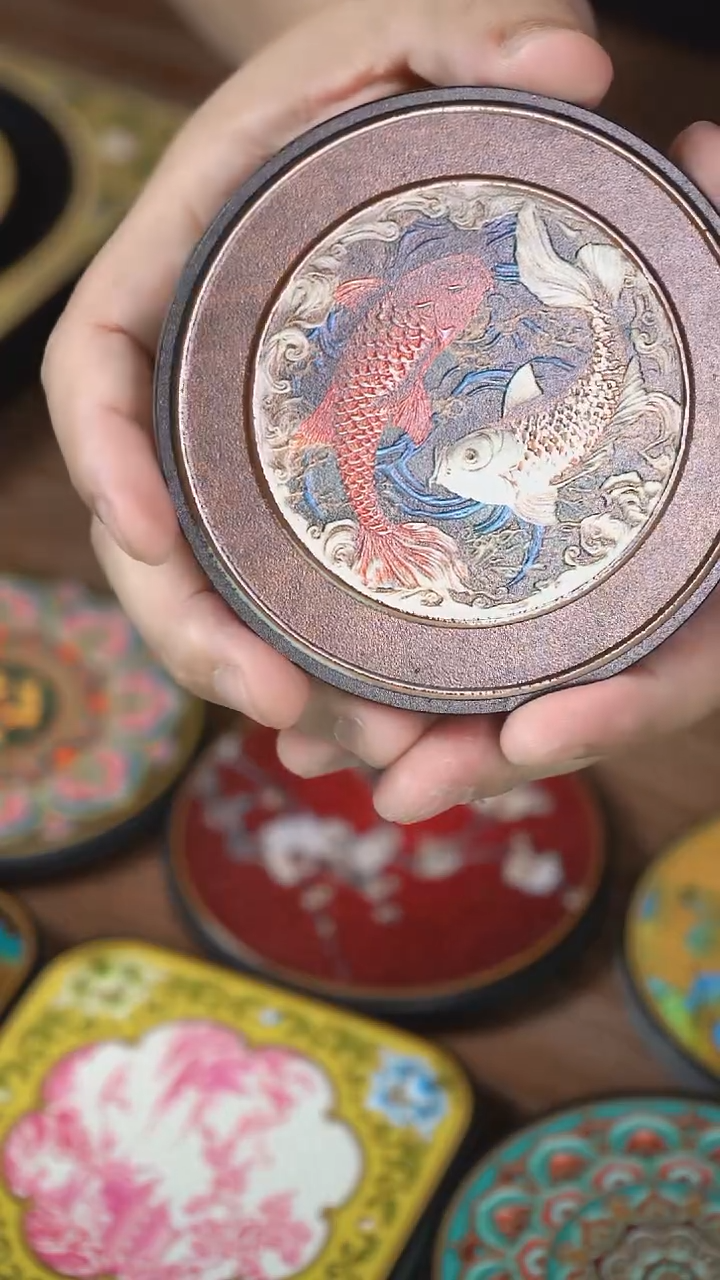 壹藏贰宝双鱼杯垫一片