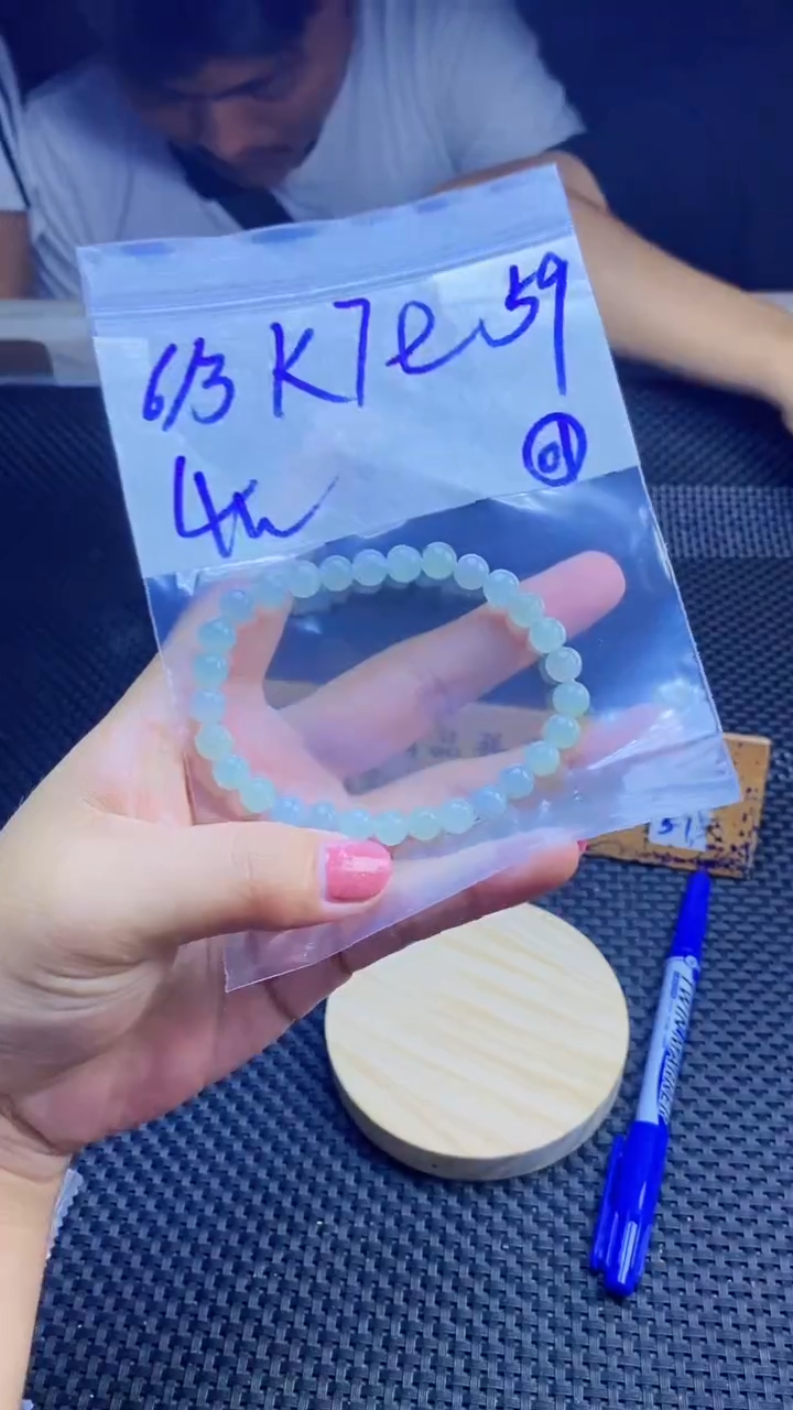 定制翡翠未镶嵌天然缅甸A货翡翠，多样性发货只发其一