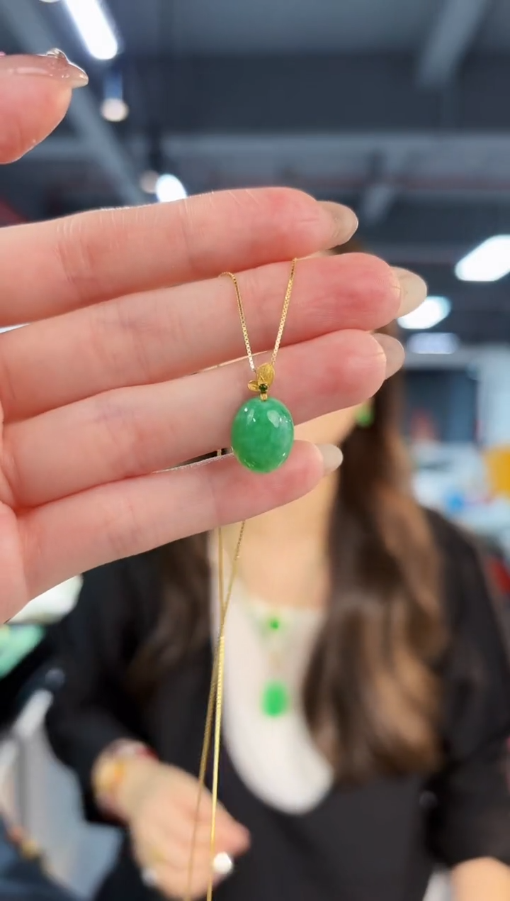 【闪购商品】翡翠吊坠(不含链)18K金镶嵌缅料A货/支持复检/一件