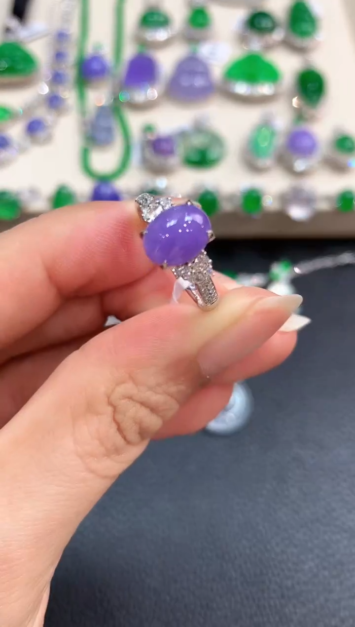 【闪购商品】翡翠戒指18K金镶嵌m59有色差