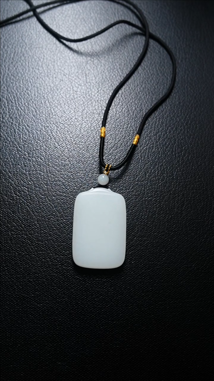 【闪购商品】和田玉颈饰未镶嵌无事牌