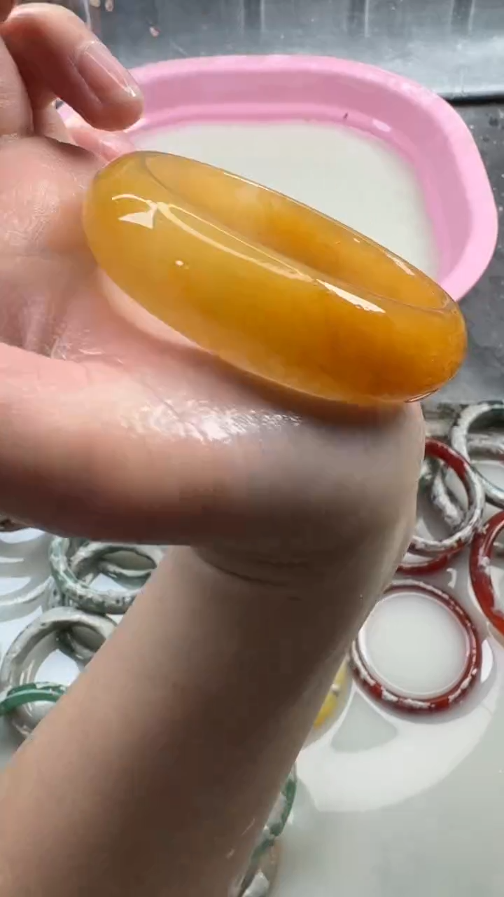 【闪购商品】石英质玉手镯未镶嵌176