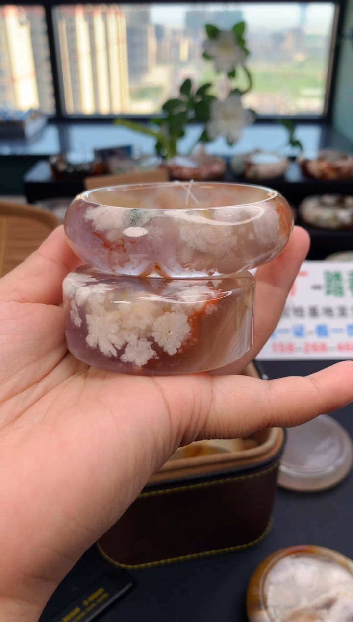 石英质玉手镯未镶嵌赠送镯心（圈口58