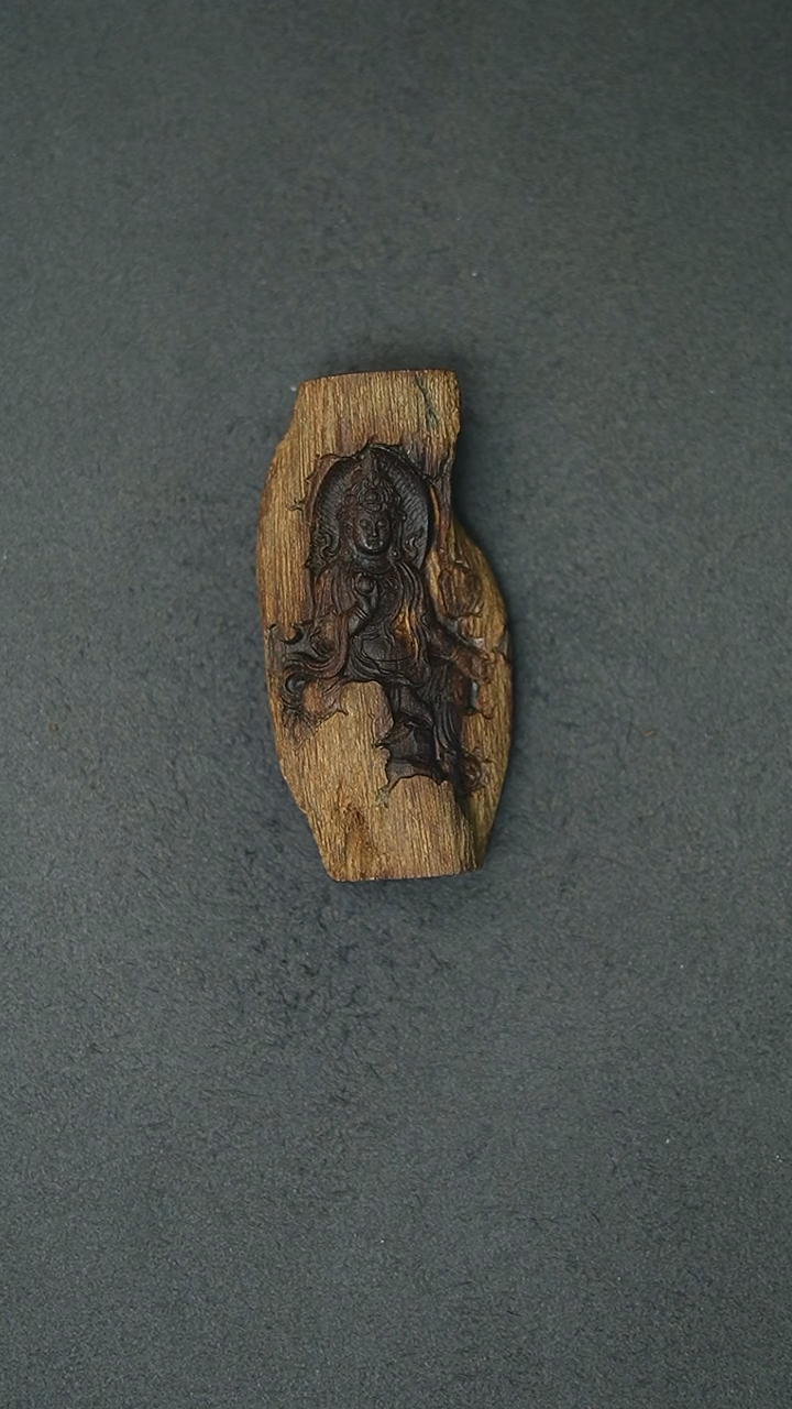 【闪购商品】沉香吊坠19.5g正区富森红土老料挂坠