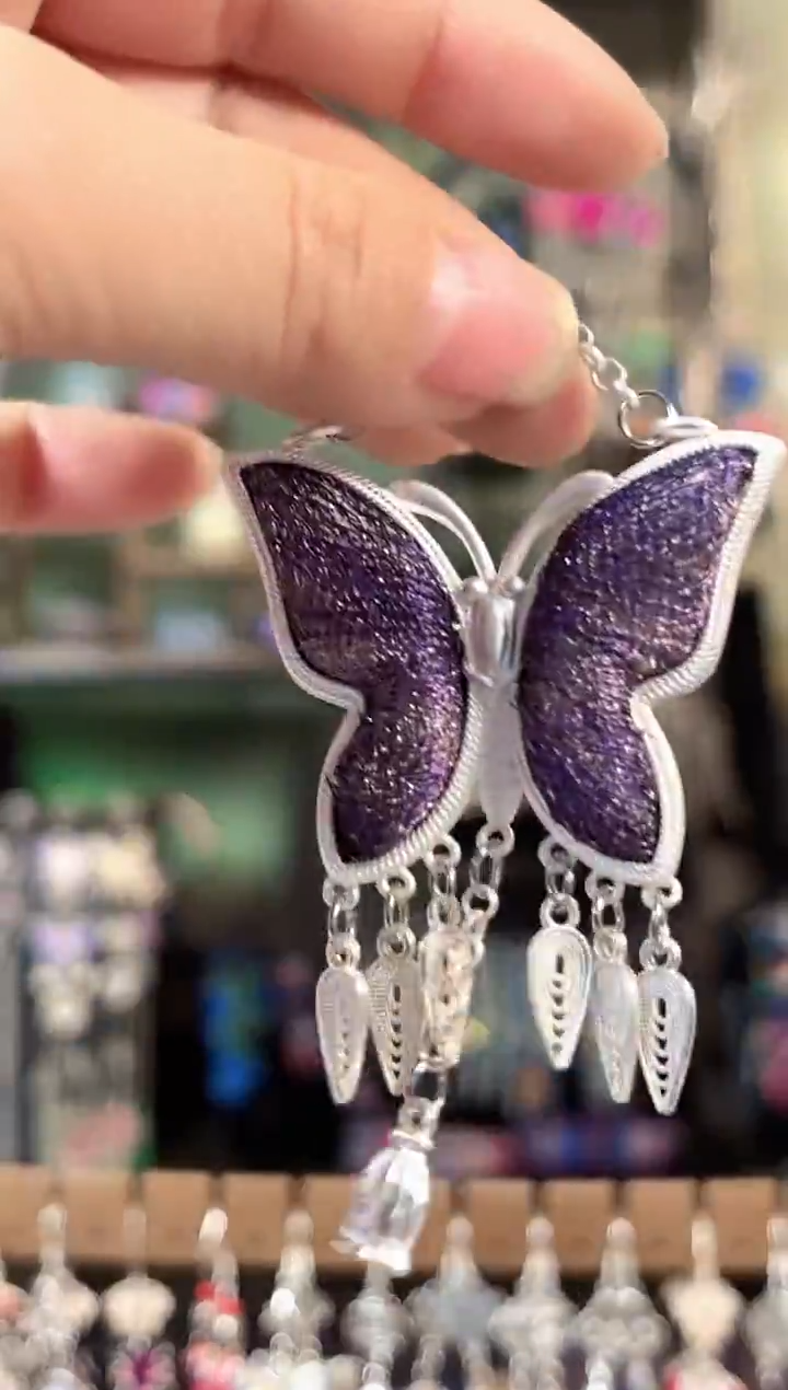 彩云南阁非遗老绣苗银饰品311