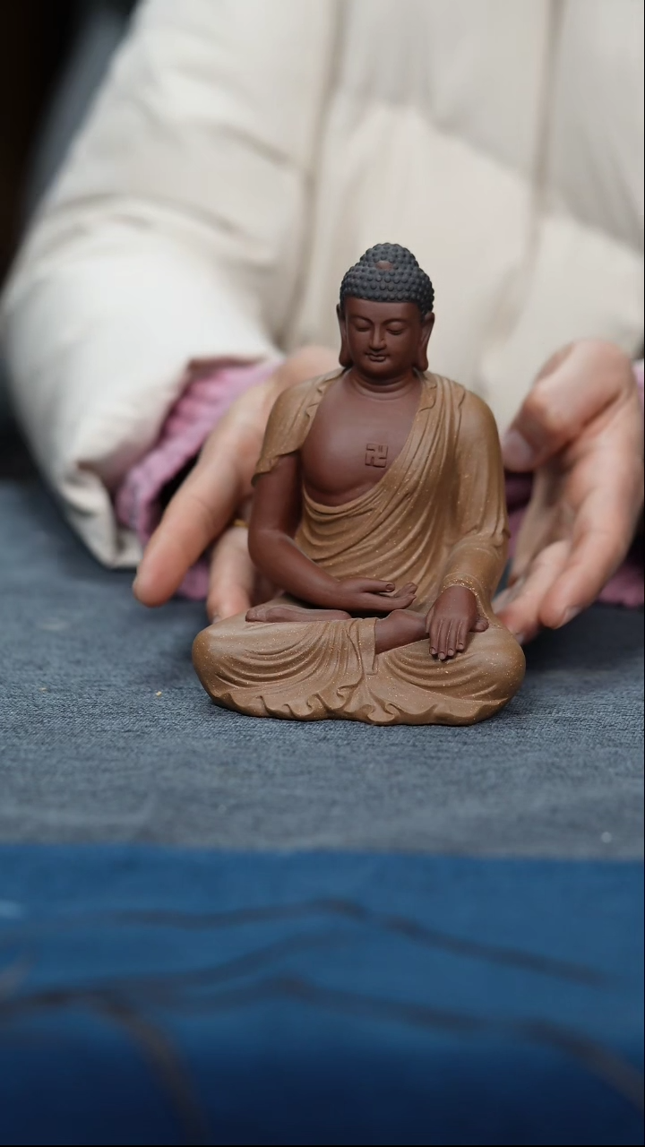 【闪购商品】紫砂茶宠紫砂雕塑释迦摩尼